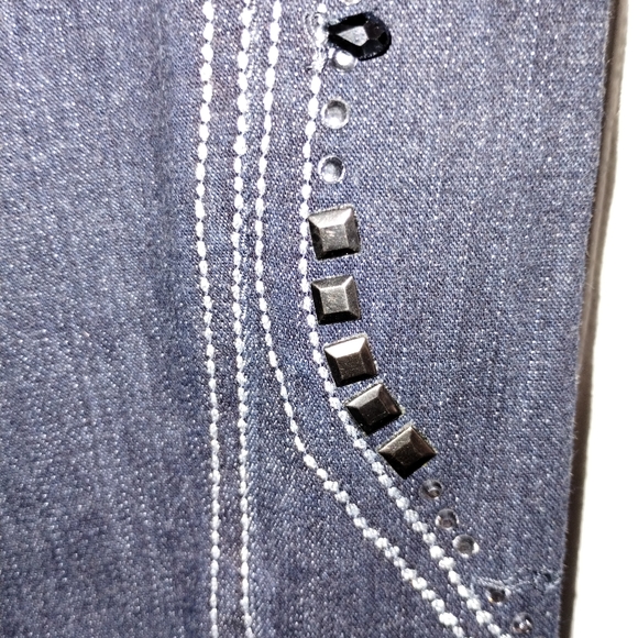 Jeans With Bling - Picture 3 of 12